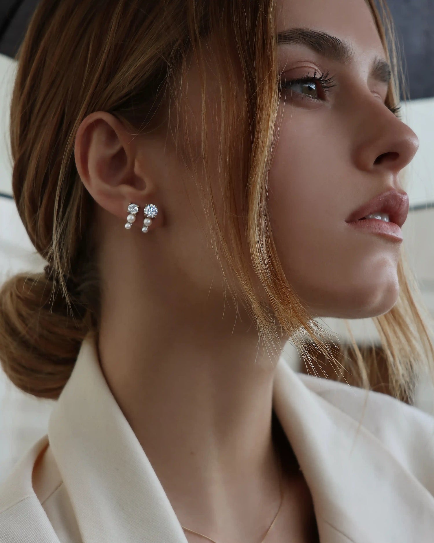 Ascend Pearl Earring Enhancer