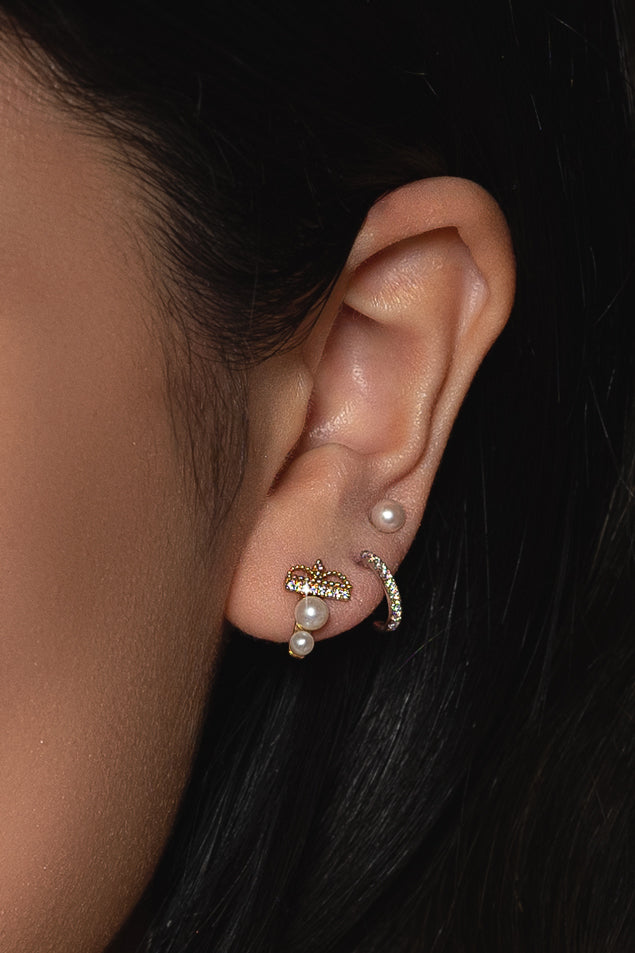 Mini Hook Diamond Huggie