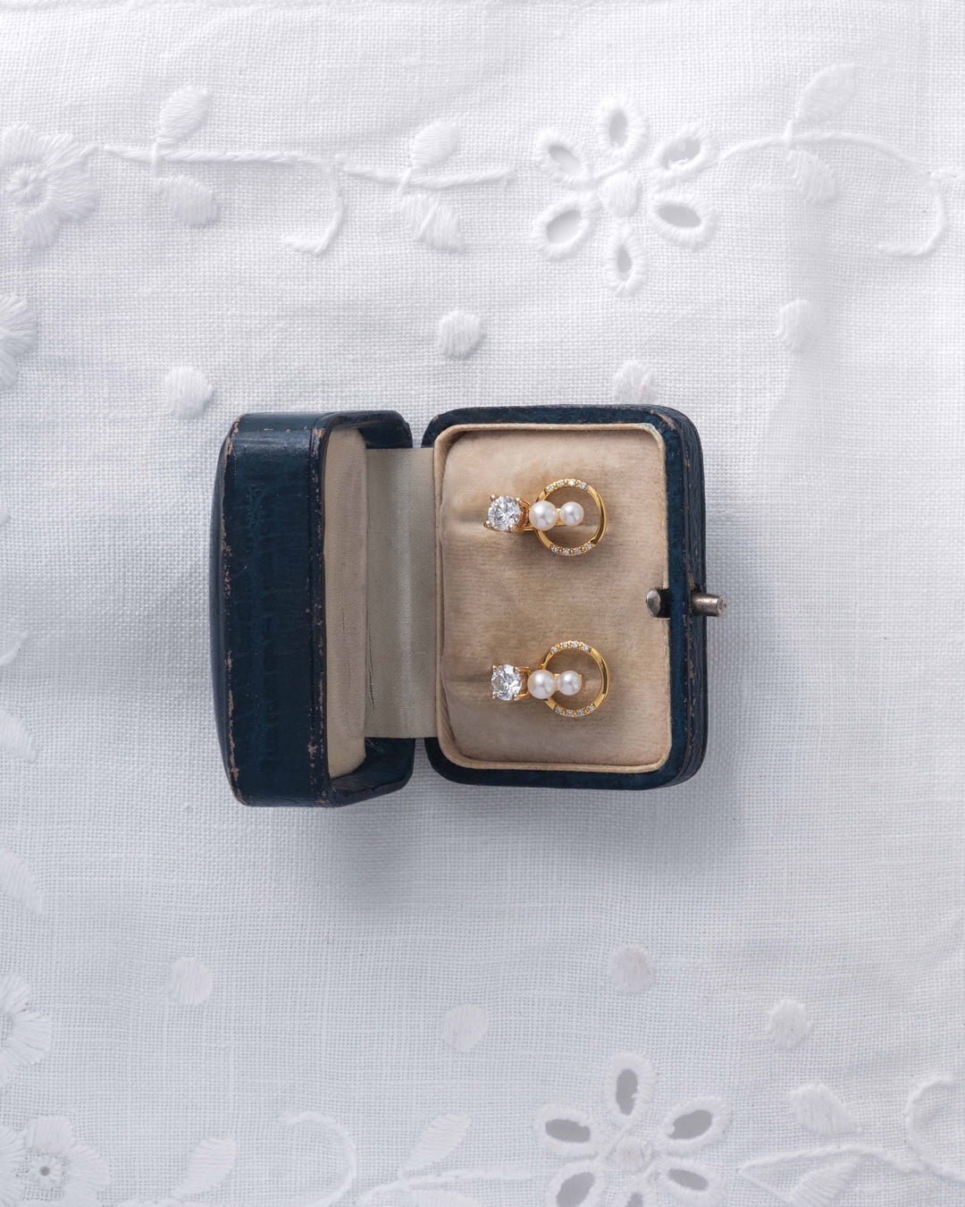 Ascend Pearl Earring Enhancer